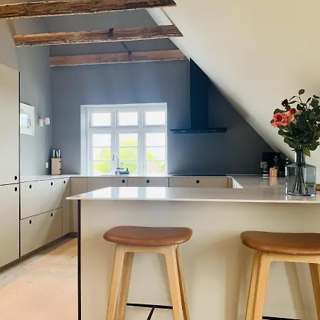 Bed & Breakfast Aday - Modern Living - Cozy - Center *